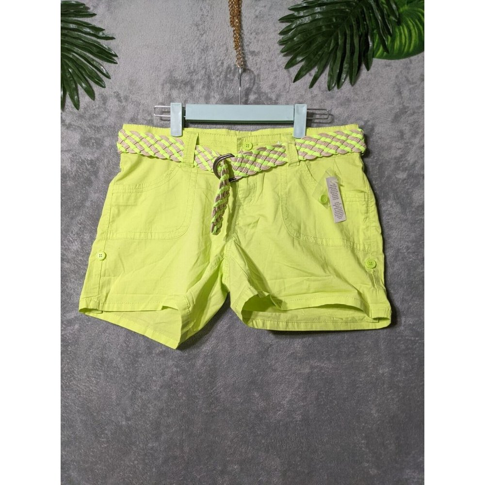 🍑BONGO Women Walking Shorts Brand New Solid Neon Green Braid Belt Size 7 (W32")